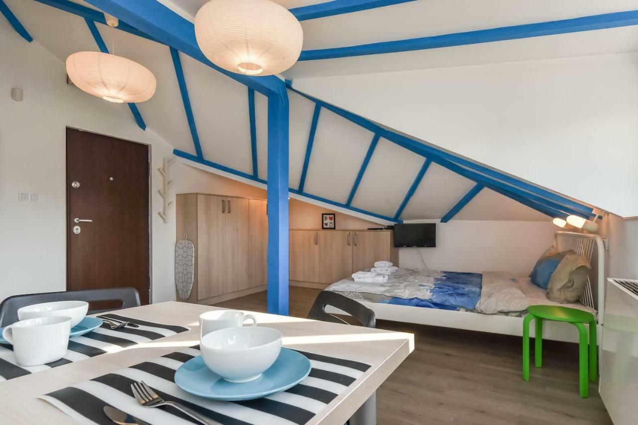 The Ivy House - A Cozy Attic Near The Center By Flat Mаnager Apartment *